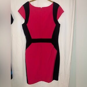 Voir Voir new women’s size 14 dress magenta and black